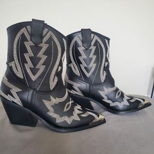 Billini boots